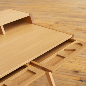 Laura Desk Desks PHLOEM STUDIO